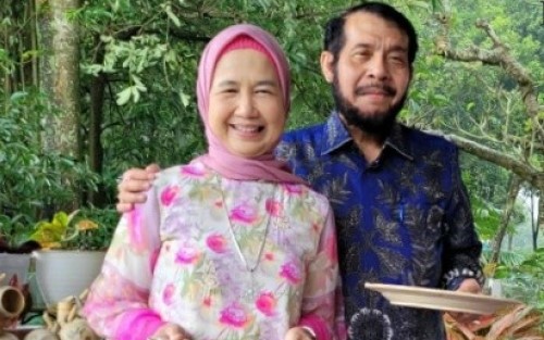 Ketua MK Anwar Usman bersama calon istrinya Ida Yati.(IST/NET)