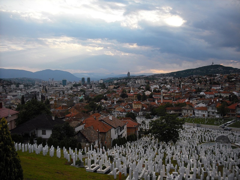 Bukan Beduk Magrib, Ledakan Meriam Dijadikan Tanda Buka Puasa di Sarajevo