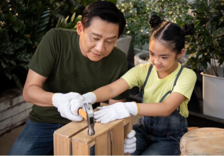 Apa Itu Bulldozer Parenting? Mengapa Terlalu Melindungi Anak Bisa Berdampak Buruk