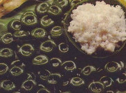 Gegicak, Si Hijau dengan Siraman Gula Merah dari Kalimantan Timur