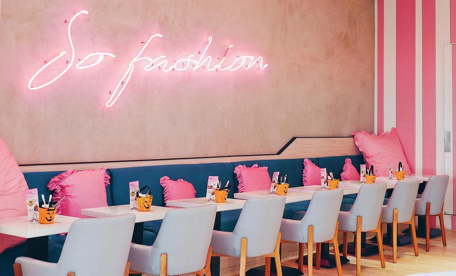 Menggemaskan! 5 Kafe ini Hadir dengan Nuansa Serba Pink