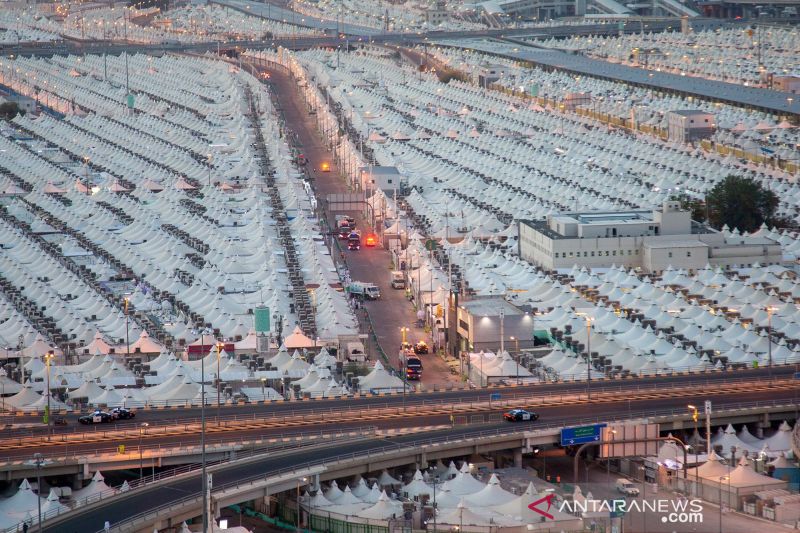 Jemaah Haji Mulai Diberangkatkan ke Arafah