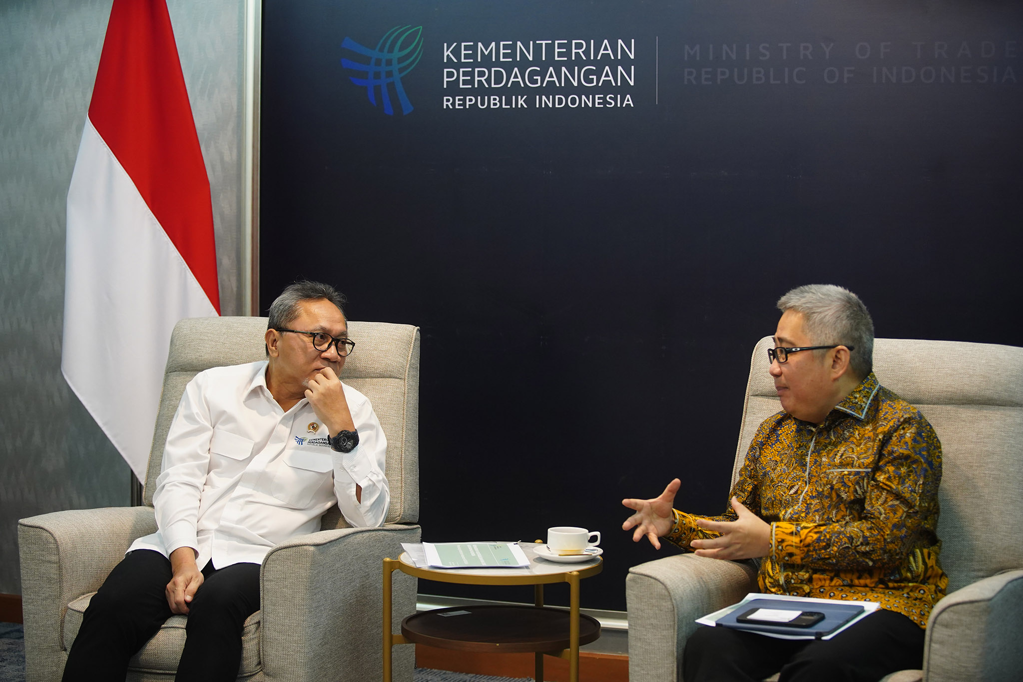 Zulhas Ingin Pabrik Bahan Baku Obat Bisa Dibangun di Indonesia
