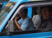 Sopir Angkot, Jagoan Negeri Aing Antarkan Penumpang Sebelum Kenal Aplikasi Ojek