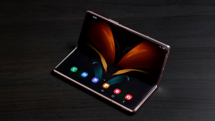 Banyak orang mengharapkan versi baru dari Z Fold yang didukung stylus dirilis tahun ini. (Foto: The Verge/Semsung)