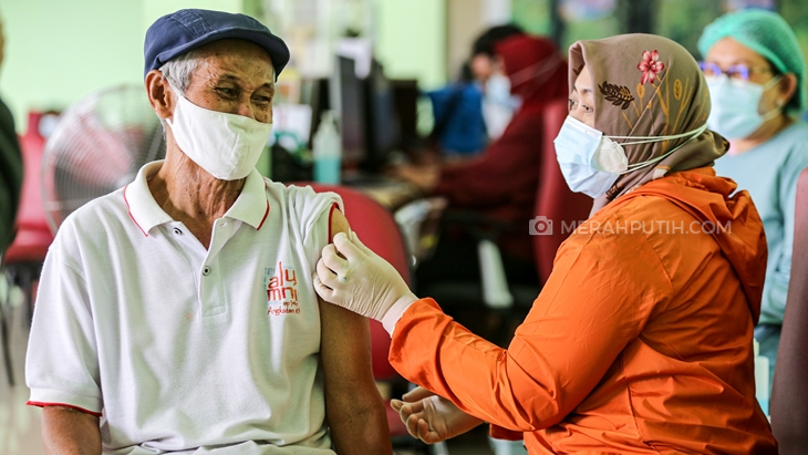 Tak Divaksin Dua Kali, Warga Diminta Tak Beraktivitas di Ruang Publik