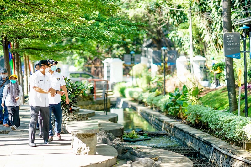 Dianggap Ikon Kota Bandung, Kawasan Alun-alun akan Dipercantik