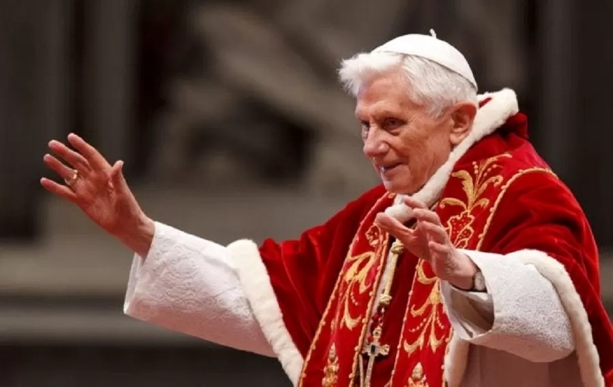 Paus Emeritus Benediktus XVI Wafat di Usia 95 Tahun