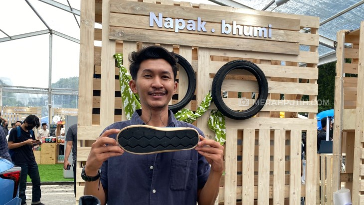 Napak Bhumi Bikin Sepatu Berkualitas dari Ban dan Denim Bekas