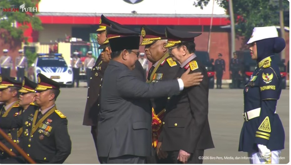 Prabowo Berikan Pangkat Kehormatan Kepada 3 Purnawirawan Polri