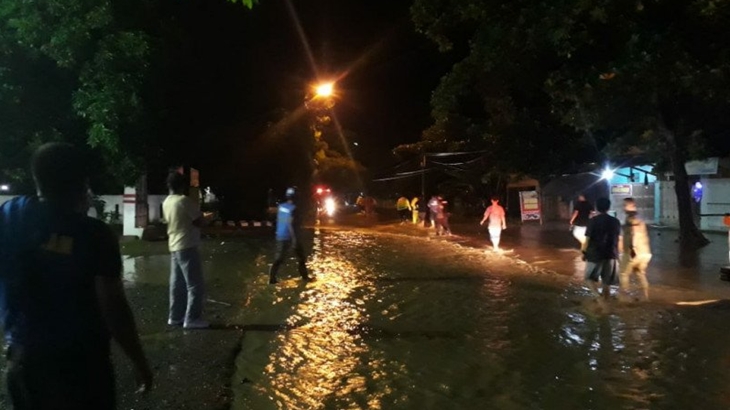 Banjir Jeneponto, Mobil Terserat Arus hingga Empat Warga Hilang