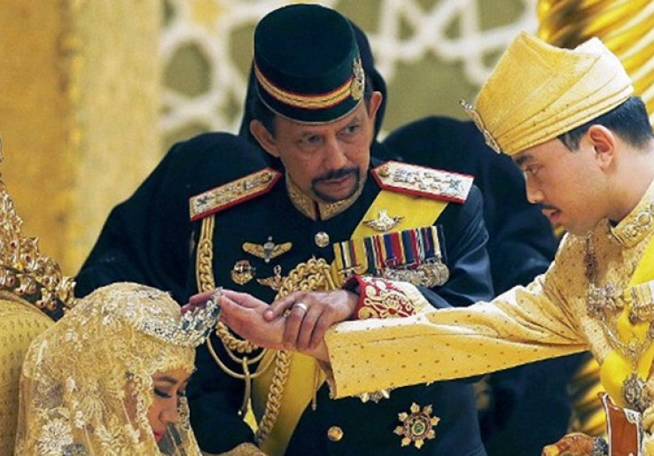 Raja Brunei Laporkan Salah Satu Akun Instagram ke Polisi. Ada Apa, Ya?