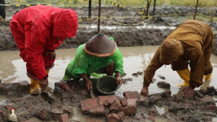 Ekskavasi Candi Dingkel Dihentikan Sementara