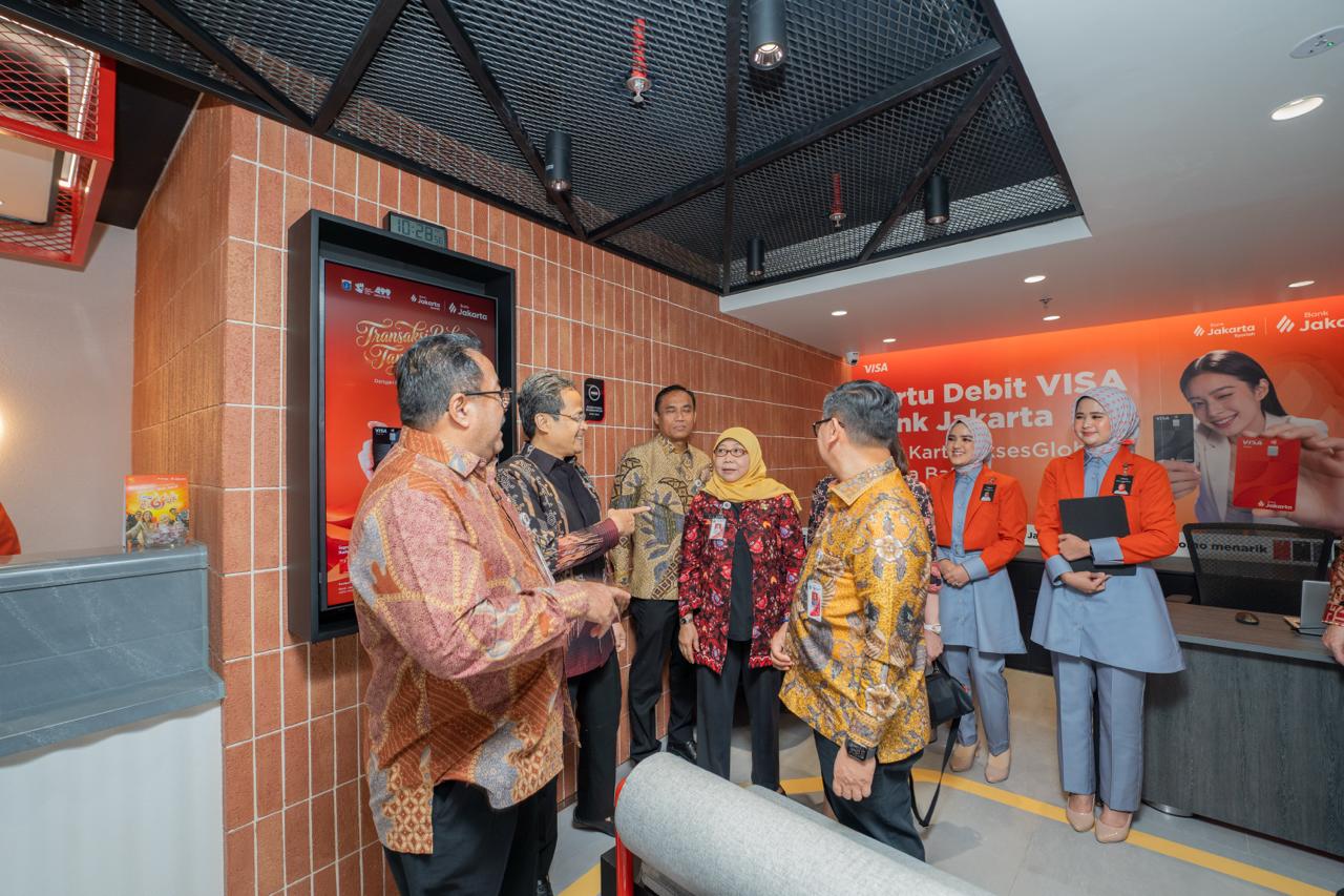 Bank Jakarta Luncurkan New Look Branch di Kebayoran Park, Rano Karno Beri Apresiasi