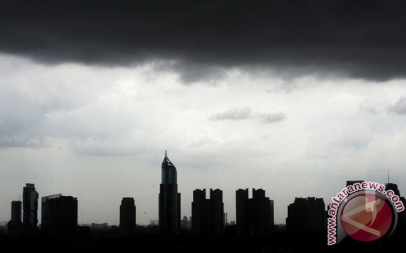 Sebagian besar wilayah DKI Jakarta diguyur hujan