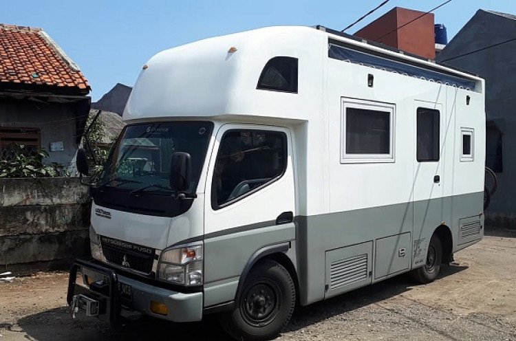 Keren! Keluarga Ini Setahun Keliling Indonesia Pakai Motorhome RV