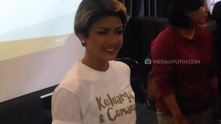 Nirina Zubir Panjangkan Rambut Demi Film