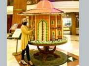Sambut Ramadan, Hotel Ini Buat Miniatur Masjid dari Rengginan
