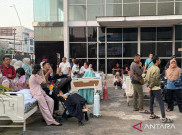 RS Hermina Kampung Melayu Kebakaran, Pasien Dievakuasi di Atas Ranjang dan Kursi Roda