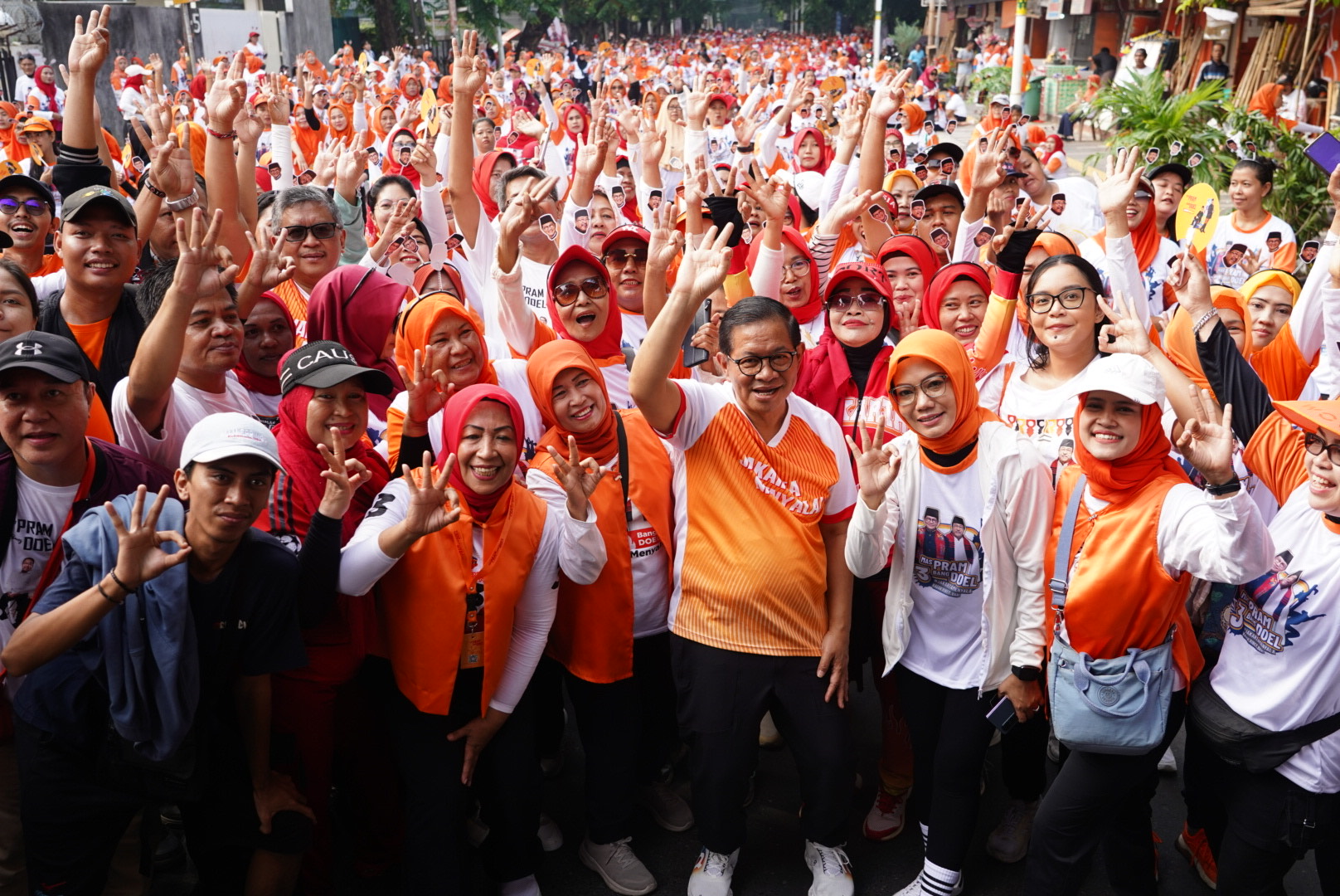 Jakarta Menyala, 1.500 Orang Ikut Senam Sehat Bareng Pramono di Gambir