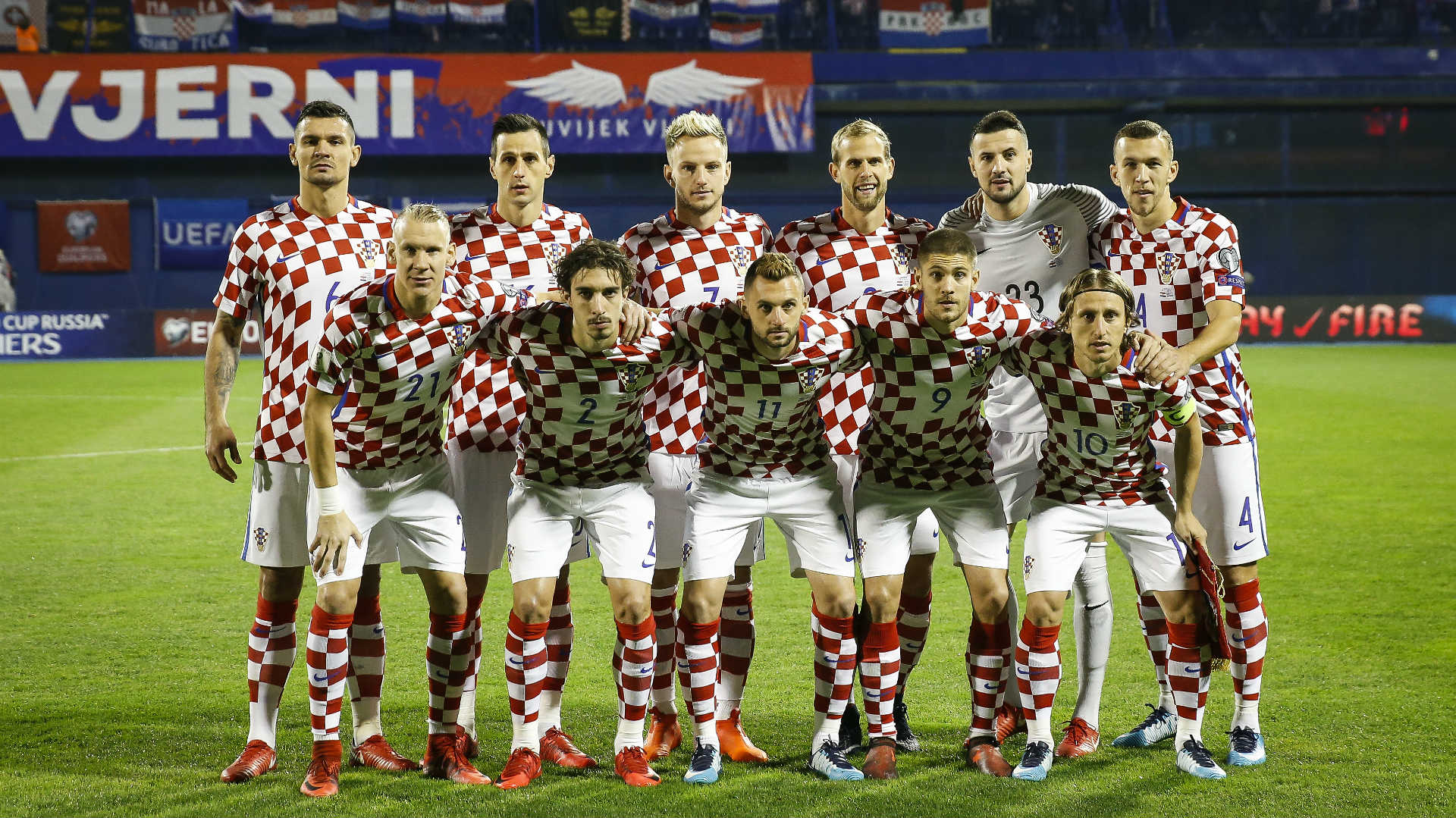 Tugas Berat Modric dan Rakitic Kembalikan Kejayaan Kroasia
