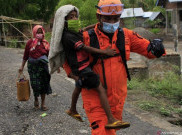 Warga Sekitar Gunung Lewotolok Diminta Waspada