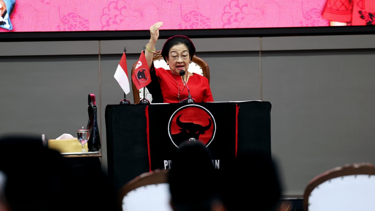 Megawati Beri Peringatan untuk Jokowi soal Kepemimpinan