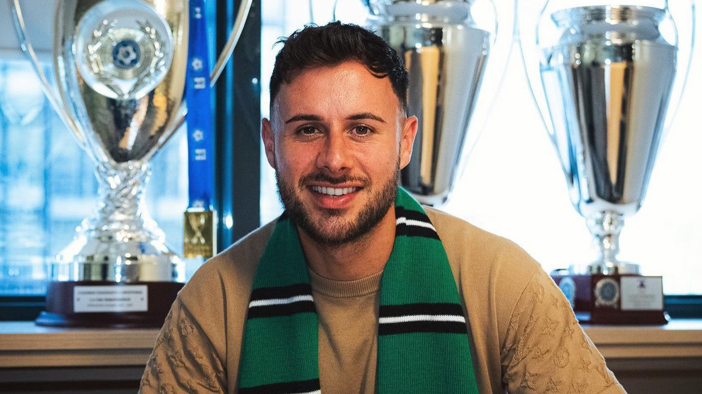 Bek Panathinaikos Ditemukan Meninggal Dunia di Kolam Renang