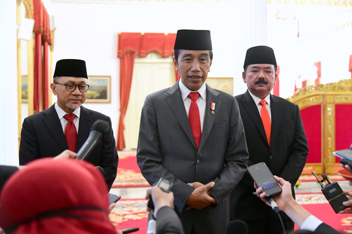 Jokowi Ganti Mendag dan Menteri ATR/BPN, Seskab: Momentumnya Pas