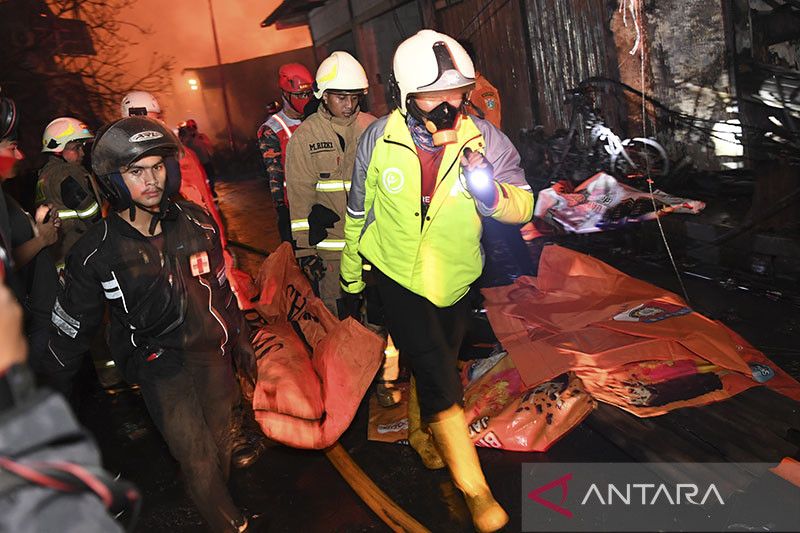 8 Orang Dinyatakan Hilang Akibat Kebakaran Terminal Plumpang