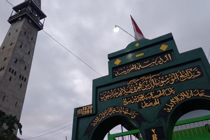 Warga Tulungagung, Ambon Hingga Seram Rayakan Lebaran Lebih Cepat