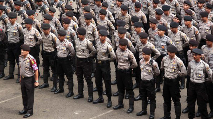 Polda Jatim Kerahkan 3.500 Personel Amankan Laga Persebaya v Arema