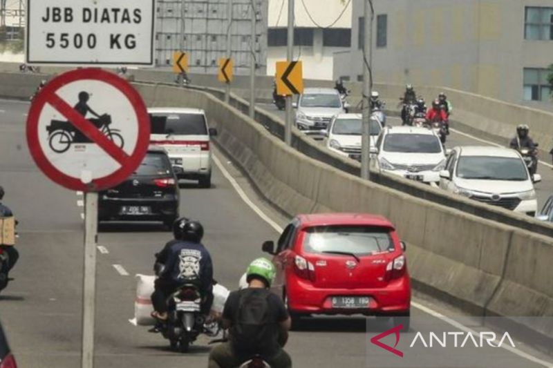 Pengendara Motor Diminta tidak Melintasi Jalan Layang Non Tol