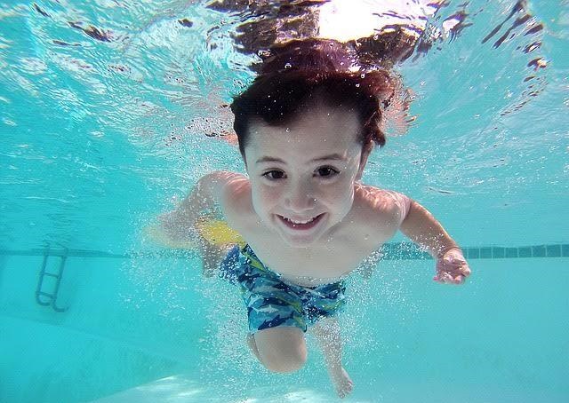 Manfaat Berenang Bagi Tumbuh Kembang Si Kecil
