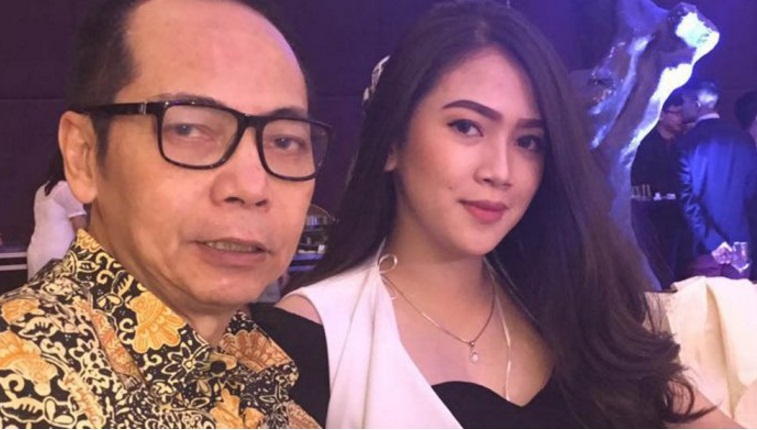 Elsya Agnesya Kalangi, Model Cantik Istri Dodi Triono