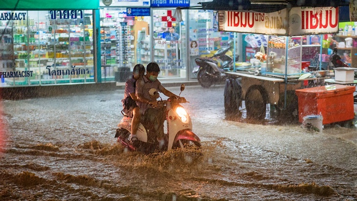 Jakarta Banjir, Polantas Tutup Sejumlah Ruas Jalan