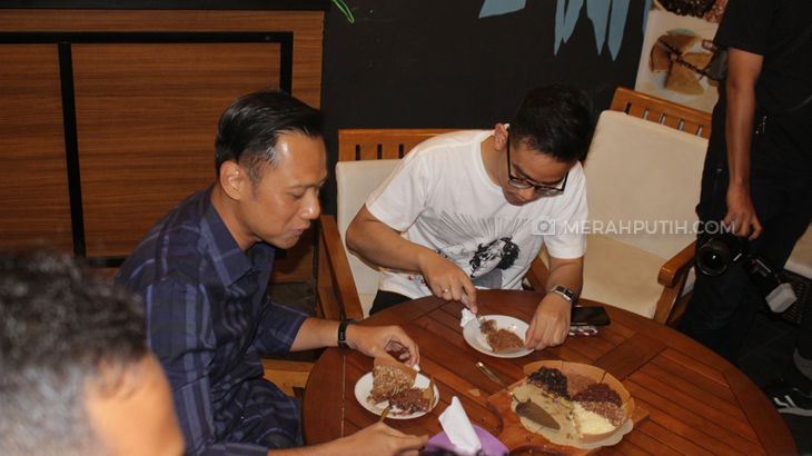 AHY Temui Gibran di Markobar, Ada Apa Ya?