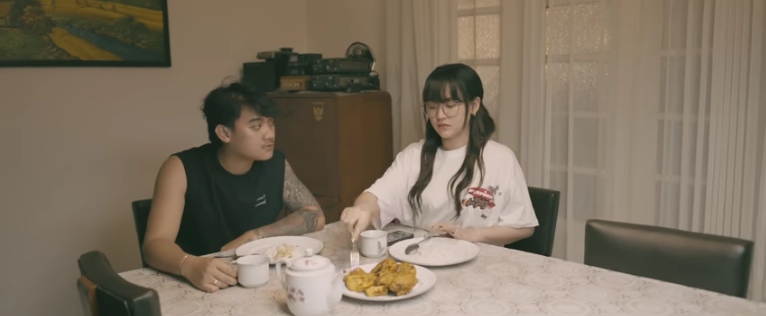 Lirik dan Arti Lagu Wegah Tukaran, Duet Romantis Happy Asmara dengan Gilga Sahid