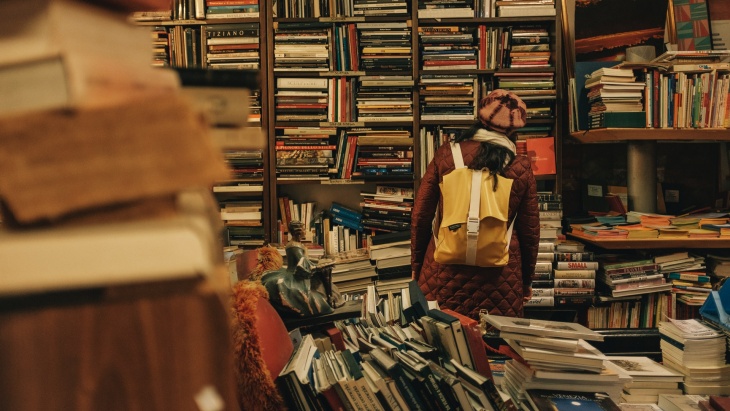 Punya Banyak Buku Tapi Tak Pernah Dibaca? Mungkin Kamu Mengalami Tsundoku