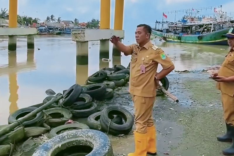 8 Kecamatan di Karawang Diterjang Banjir Rob, Ratusan Tambak Ikan Terdampak