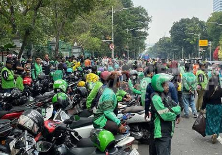 Pramono Persilahkan Pengemudi Ojek Gelar Demo, Jangan Sporadis