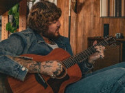 James Arthur Kembali dengan Single 'A Year Ago'