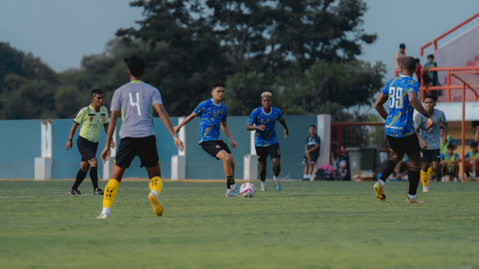 Giliran Nusantara United Dikalahkan Dewa United FC dalam Uji Coba