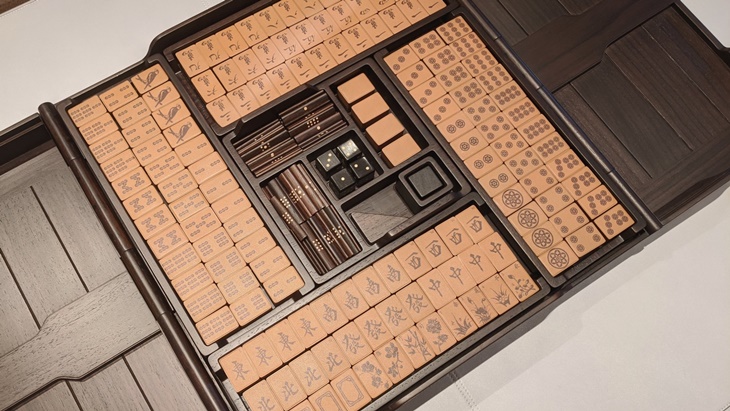 Hermès Produksi Set Mahjong Mewah Seharga Rp656 Juta