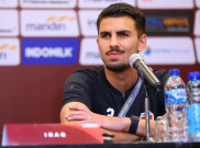 Sama-sama di Heerenveen, Hussein Ali Bantah Hasrat Nathan Tjoe-A-On dan Thom Haye