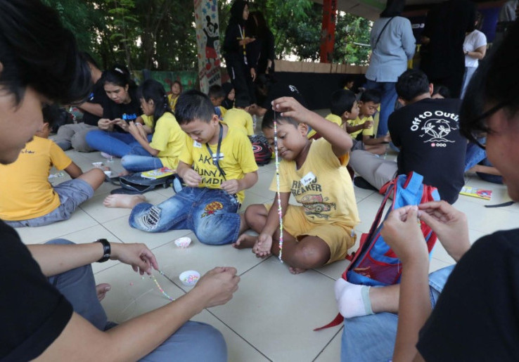 Ramadan Berkah, Berbagi Keterampilan Informal Bersama Anak-Anak Marjinal