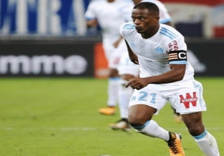 Pensiun, Evra Ungkap Impian Jadi Pelatih Top