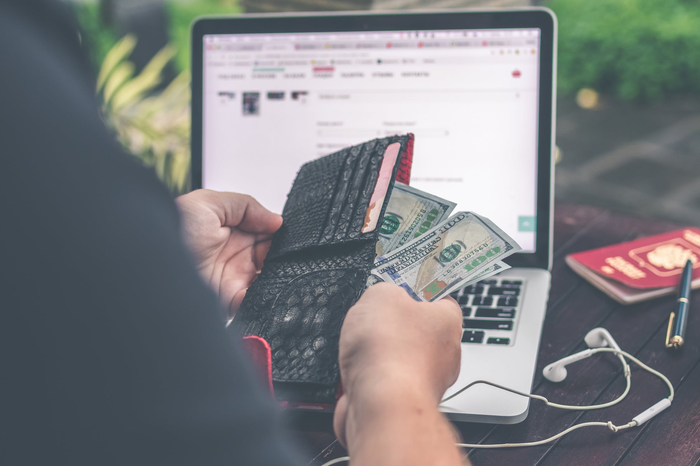 Tips Atur Keuangan di Tengah Pandemi COVID-19 