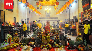 Prosesi Upacara Pemandian Perahu Peh Cun 2017