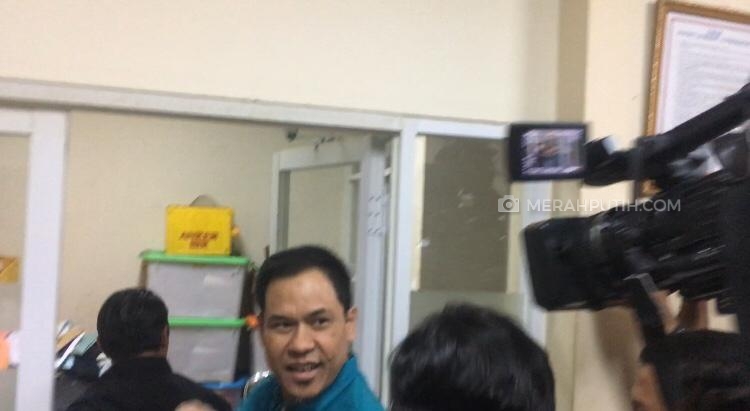 Penuhi Panggilan Polisi, Sekum FPI Munarman Bungkam
